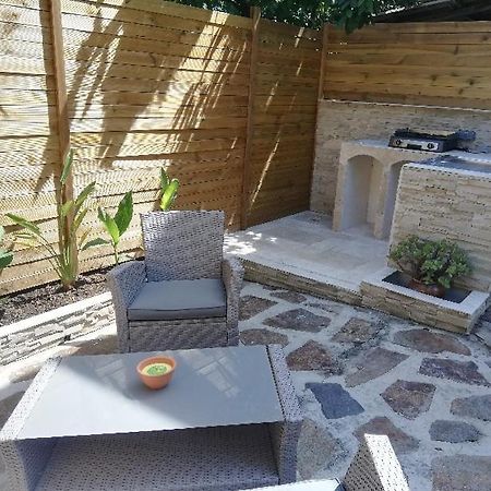Appartement T2 Rez De Villa Proche Bord De Mer Le Pradet Eksteriør bilde