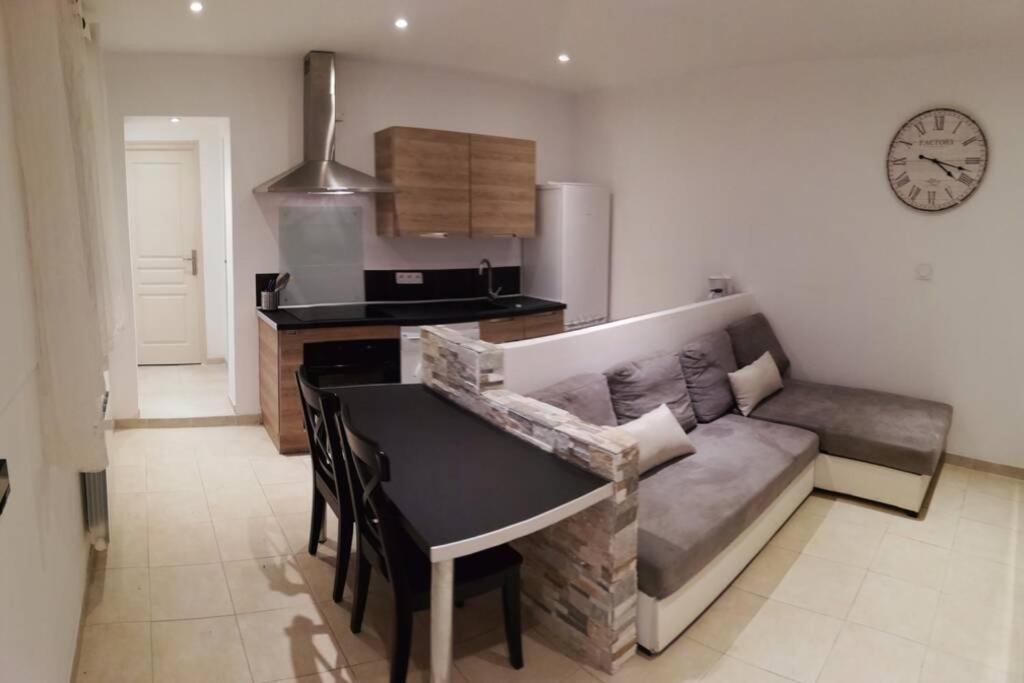Appartement T2 Rez De Villa Proche Bord De Mer Le Pradet Eksteriør bilde