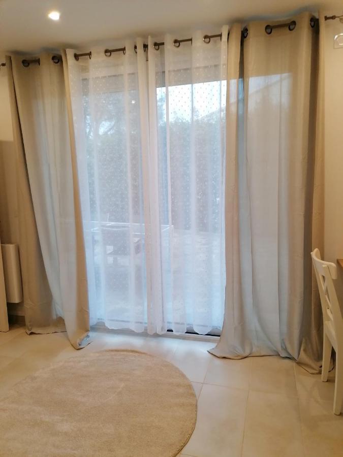 Appartement T2 Rez De Villa Proche Bord De Mer Le Pradet Eksteriør bilde