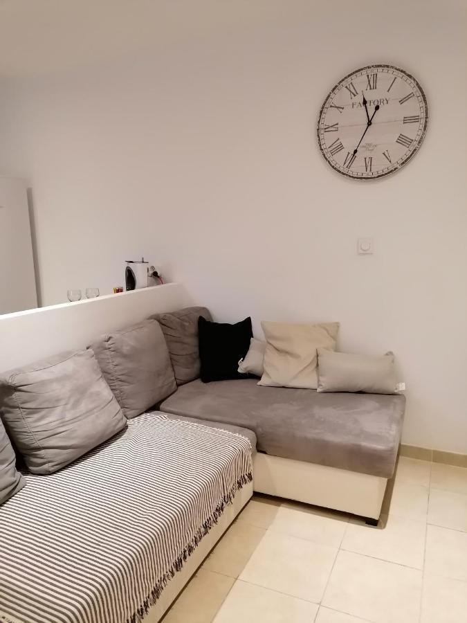 Appartement T2 Rez De Villa Proche Bord De Mer Le Pradet Eksteriør bilde