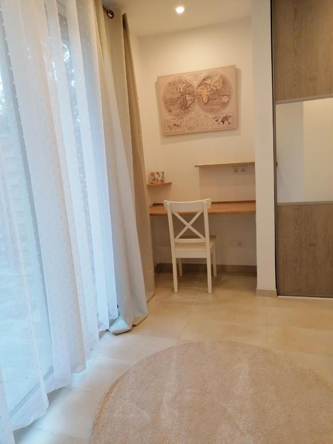 Appartement T2 Rez De Villa Proche Bord De Mer Le Pradet Eksteriør bilde